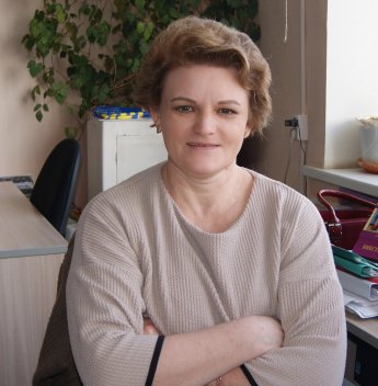 Поздравляем с днем рождения директора МБУК "Шимская ЦКДС" Комиссарову Светлану Семёновну