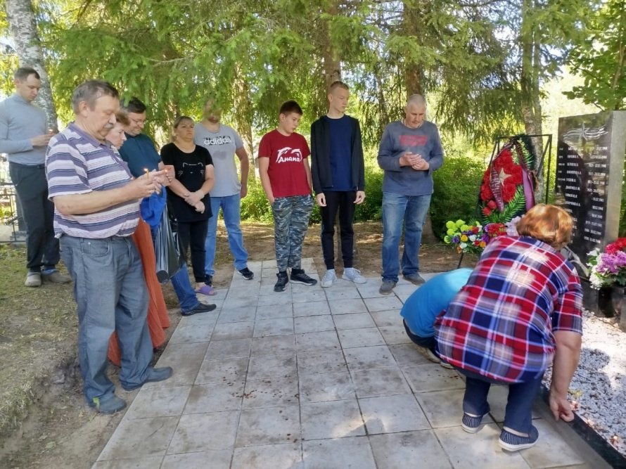 В деревни Большая Уторгош прошла Всероссийская акция "Свеча памяти"