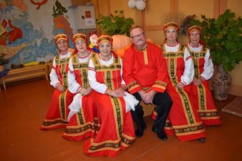 Прошёл lll районный фестиваль самодеятельного творчества для людей старшего поколения "Краски Бабьего лета"
