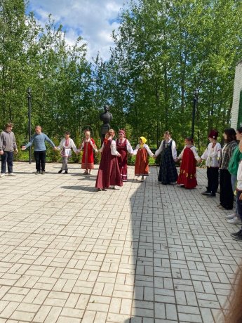 Русские народные игры а Александровском сквере на фестивале "Васильчикова дача"!