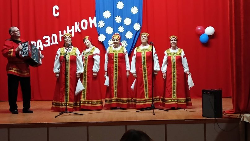 В Подгощском СДК прошёл праздничный концерт, посвященный Дню матери