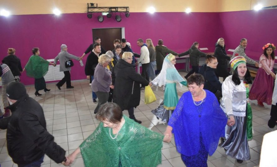  Праздничный концерт "Согласие! Единство! Вера!"